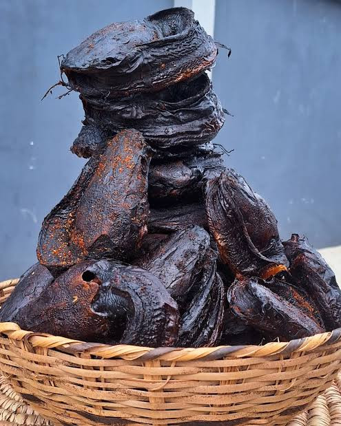 20pcs of full medium sizes of dried catfish 4kg